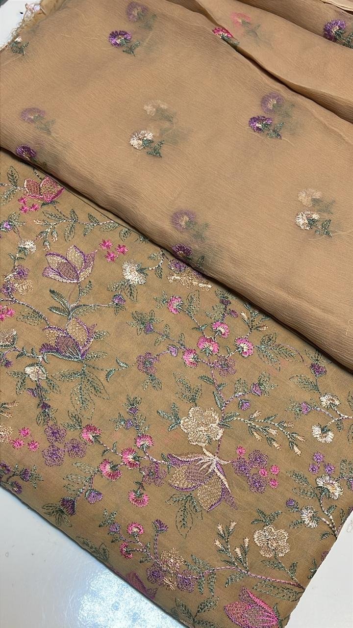 WhatsApp-Image-2026-02-07-at-7.39.56-PM-1.jpeg Bareeze Pure Swiss Lawn 3Pc MK - 44 - Image 1
