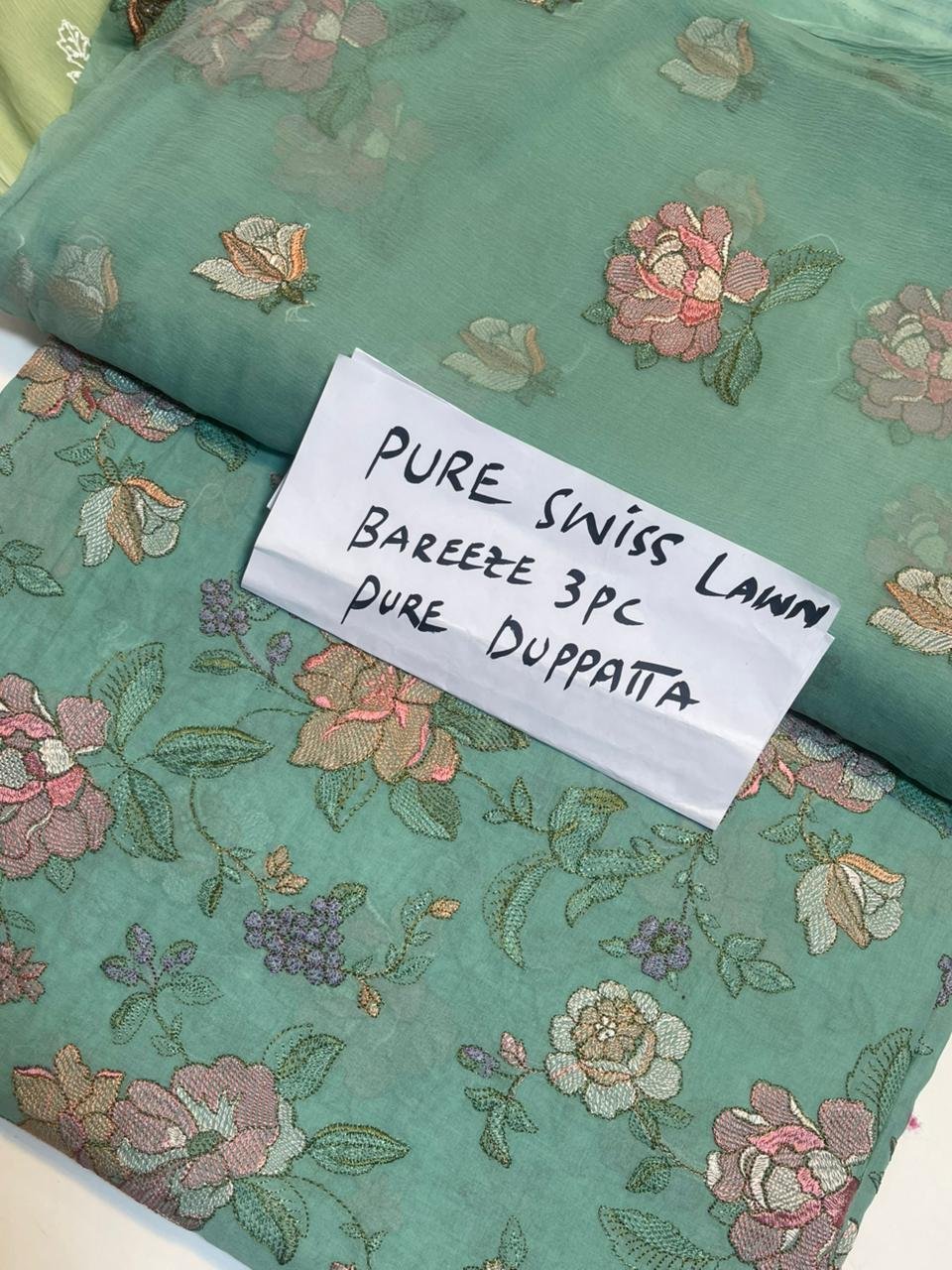 WhatsApp-Image-2026-02-17-at-3.17.16-PM.jpeg Bareeze Pure Swiss Lawn 3Pc MK - 100 - Image 1