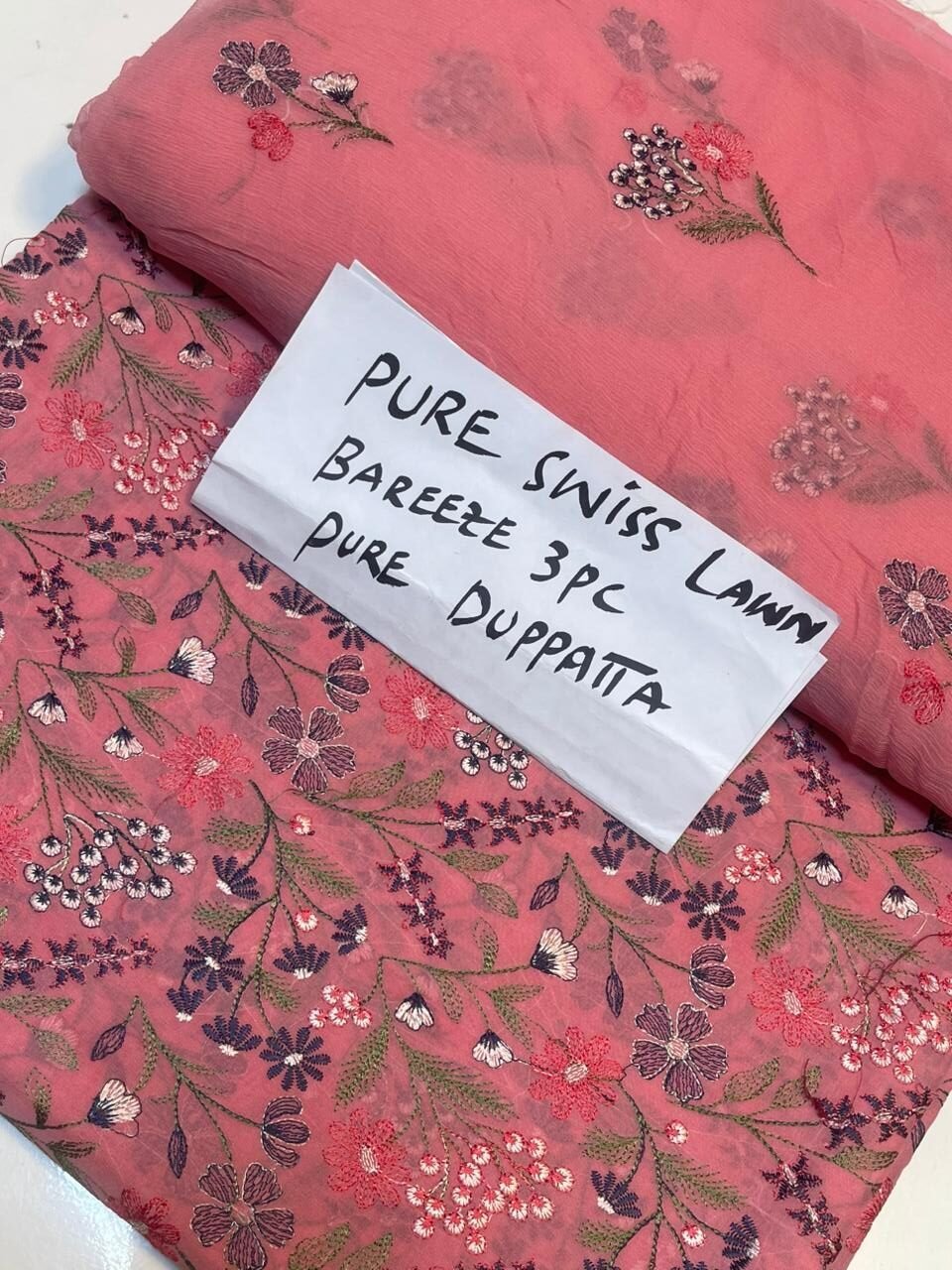 WhatsApp-Image-2026-02-17-at-3.17.22-PM-1-rotated-1.jpeg Bareeze Pure Swiss Lawn 3Pc MK - 117 - Image 1