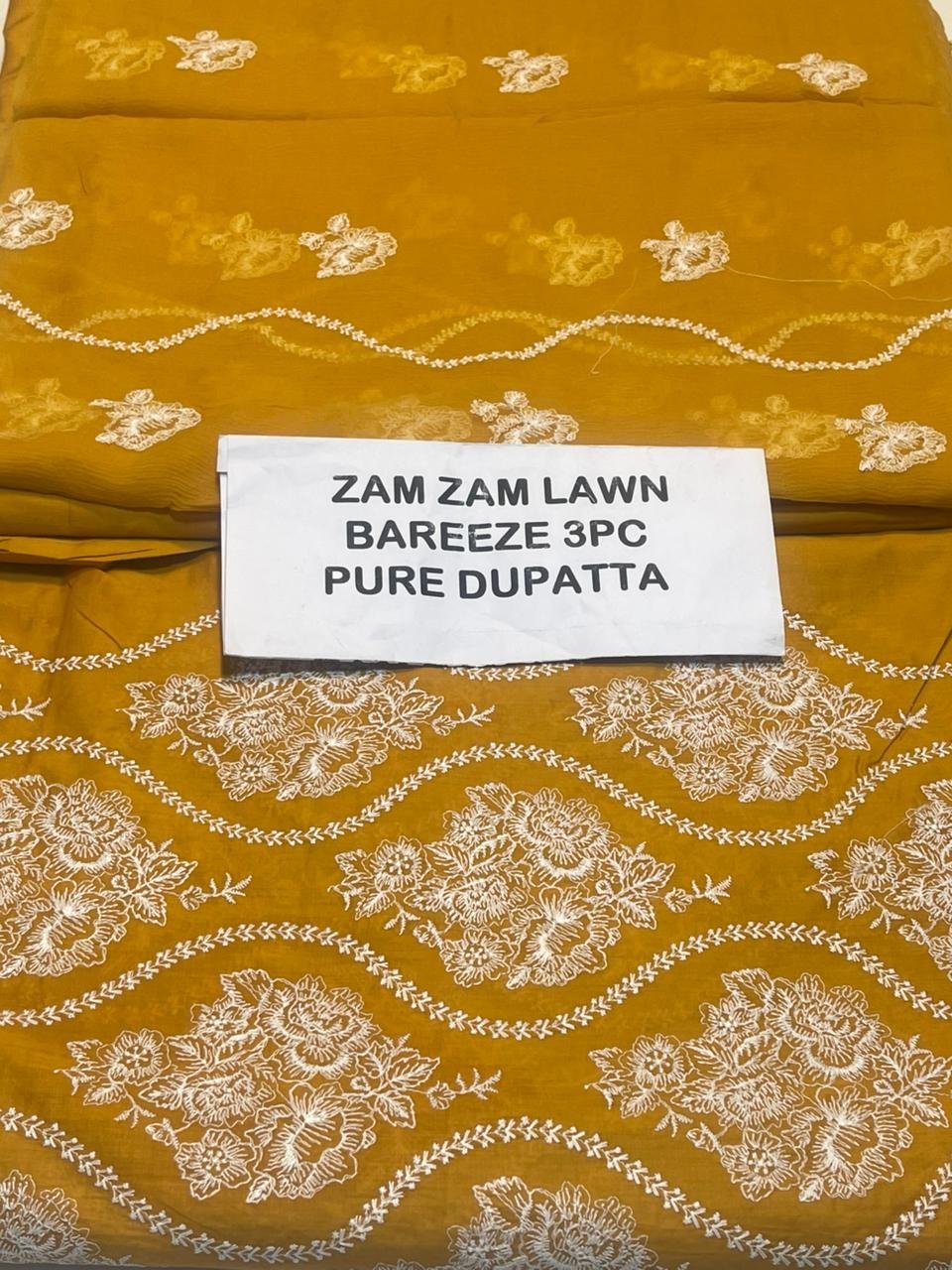 WhatsApp-Image-2026-02-26-at-3.53.17-PM-2.jpeg Bareeze Pure Swiss Lawn 3Pc MK - 192 - Image 1